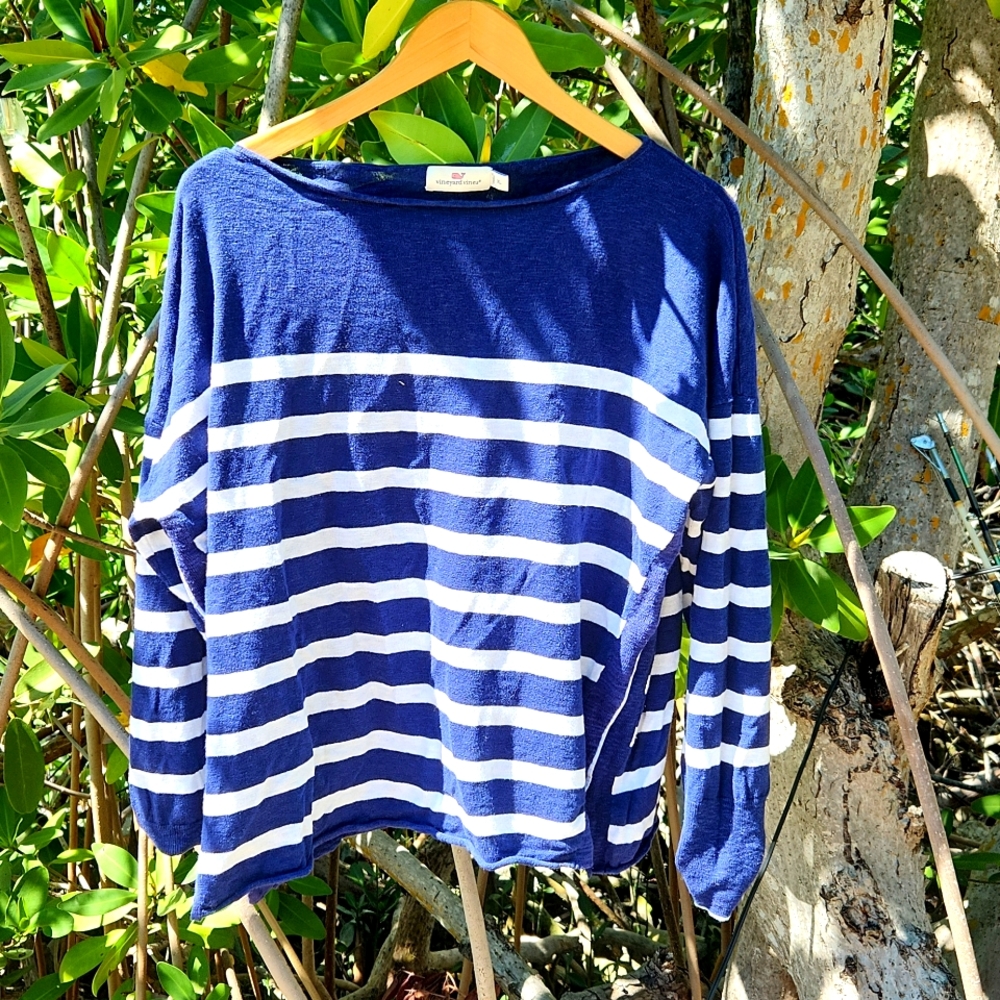 Vinyard Vines sweater